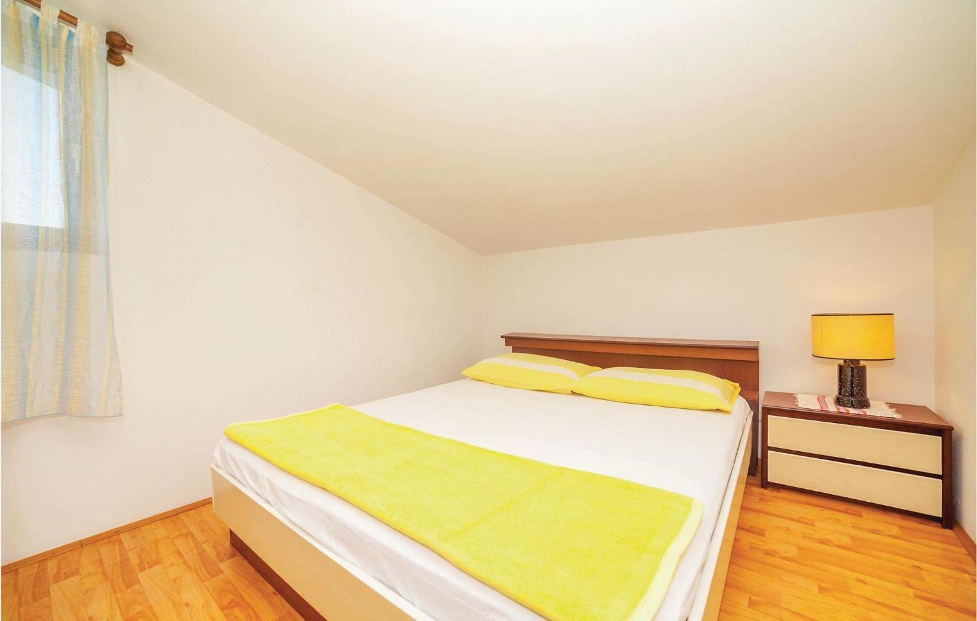 2 Bedroom Amazing Apartment In Crikvenica Dış mekan fotoğraf